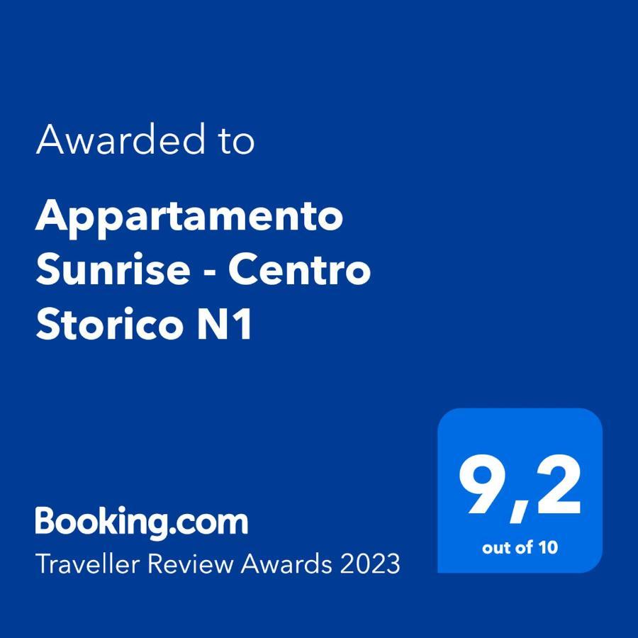 Appartamento Sunrise - Centro Storico N1 加尔达湖滨 外观 照片